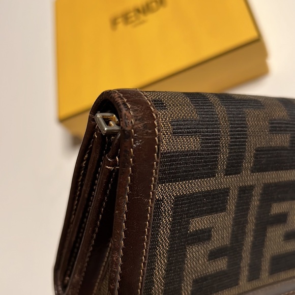 Fendi Monogram Long Wallet with Box - Picture 14 of 16